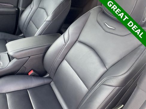 Used 2022 Cadillac XT4 Luxury w/ Cold Weather Package image 27