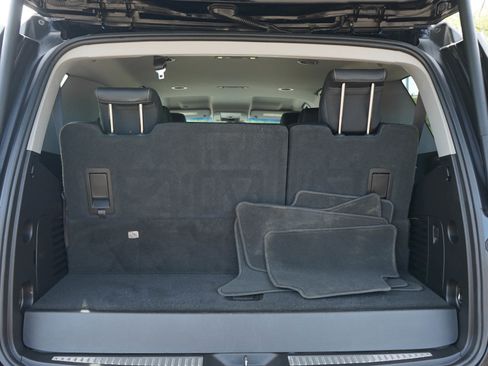 Used 2019 Chevrolet Tahoe LT w/ RST Edition AWD/4WD image 14