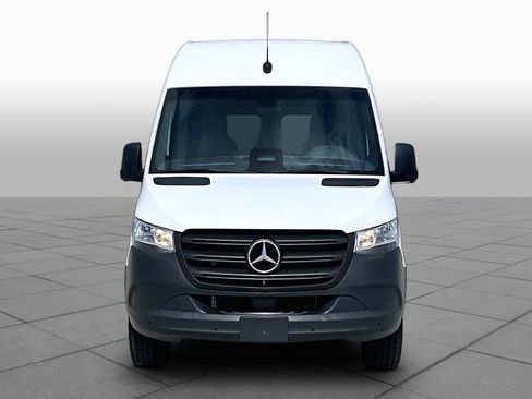 Certified 2025 Mercedes-Benz Sprinter 2500 image 4