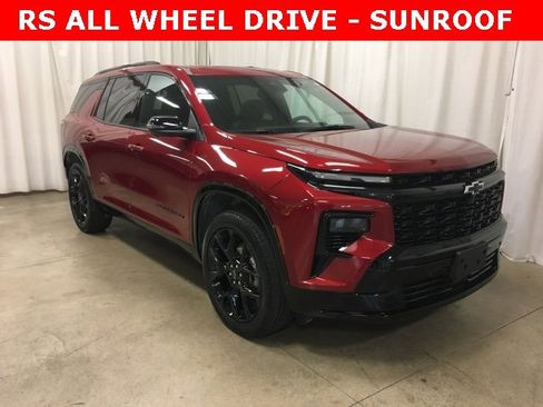 Used 2024 Chevrolet Traverse RS w/ LPO, Floor Liner Package image 1