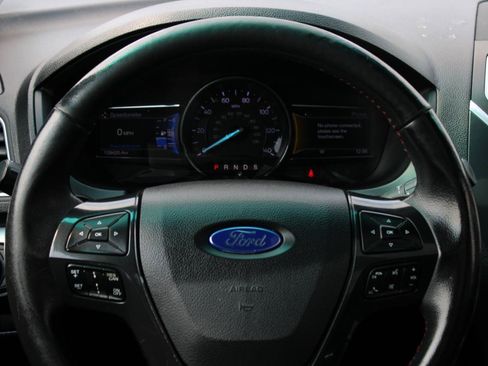 Used 2016 Ford Explorer Sport w/ Equipment Group 401A AWD/4WD image 18