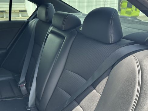 Used 2017 Honda Accord Sport image 32