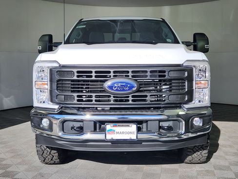 New 2026 Ford F250 XL w/ XL Off-Road Package image 2