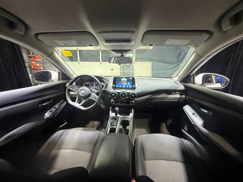 Certified 2023 Nissan Sentra SV FWD image 20