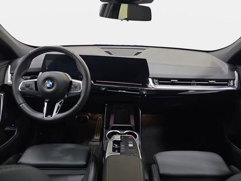 Certified 2025 BMW X2 xDrive28i AWD/4WD image 9