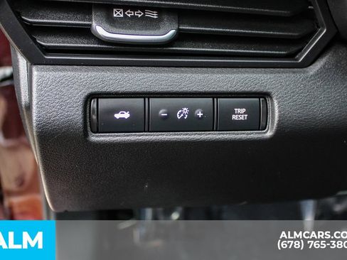 Used 2025 Nissan Altima 2.5 SV image 30