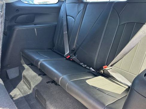 Used 2016 GMC Acadia Denali AWD/4WD image 16