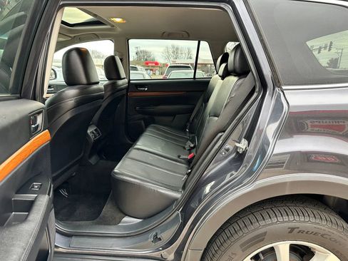 Used 2013 Subaru Outback 2.5i Limited image 16