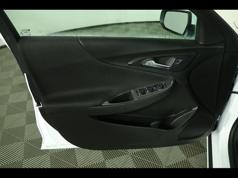 Used 2024 Chevrolet Malibu LT FWD image 19
