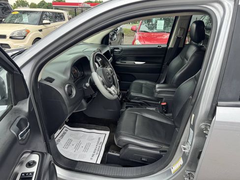 Used 2015 Jeep Compass High Altitude AWD/4WD image 7
