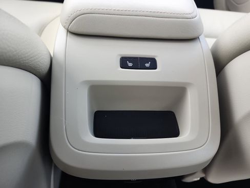 Used 2024 Volvo S60 B5 Plus FWD image 11