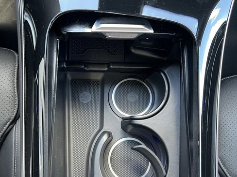 Certified 2025 Mercedes-Benz GLC 300 4MATIC image 17