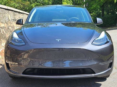 Used 2025 Tesla Model Y Long Range RWD image 6