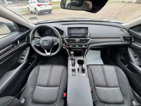 Used 2019 Honda Accord EX image 16