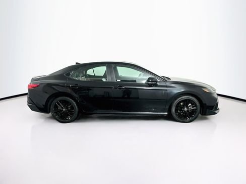Used 2025 Toyota Camry SE FWD image 10