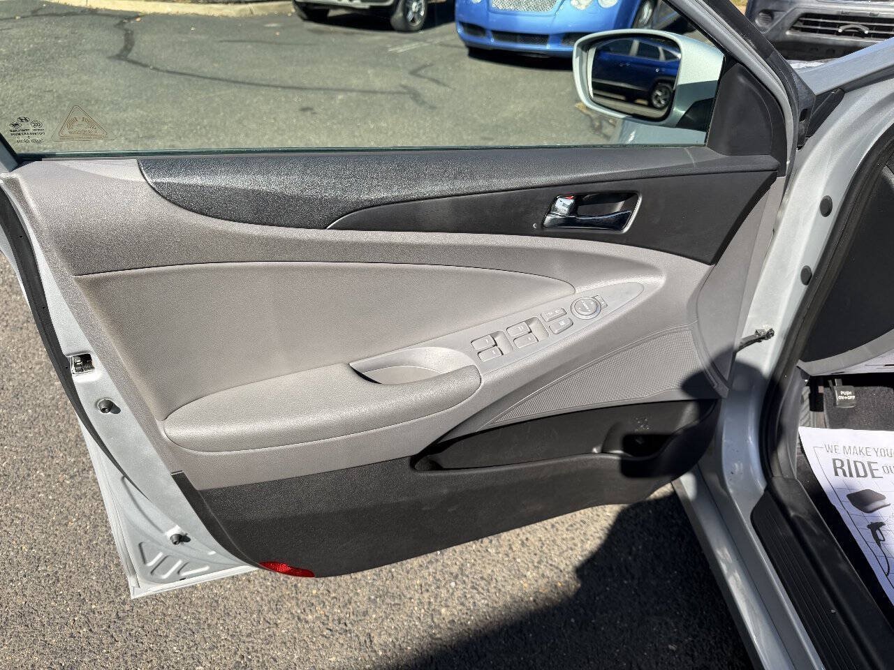 Used 2011 Hyundai Sonata GLS w/ Popular Equipment Pkg 2 FWD image 9