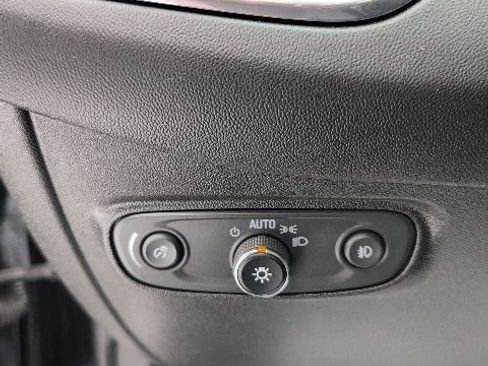 Used 2020 Chevrolet Equinox LT w/ Midnight Edition image 14