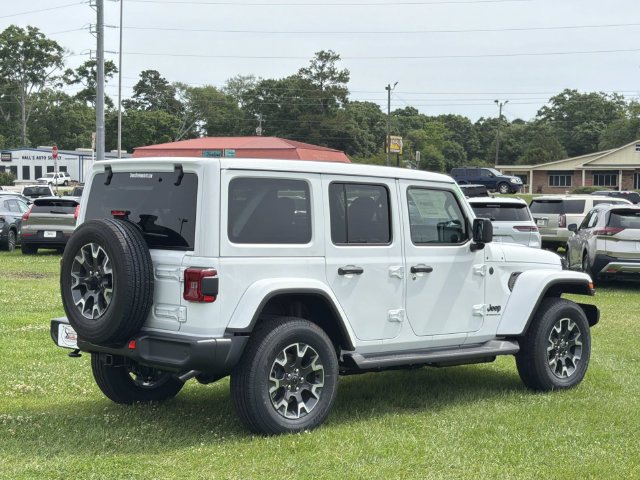 New 2026 Jeep Wrangler Unlimited Sahara w/ Safety Group AWD/4WD image 10