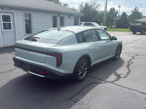 Used 2025 Kia K4 FWD image 7