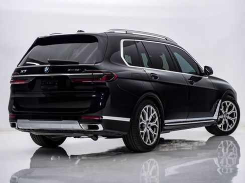 Used 2024 BMW X7 xDrive40i image 9