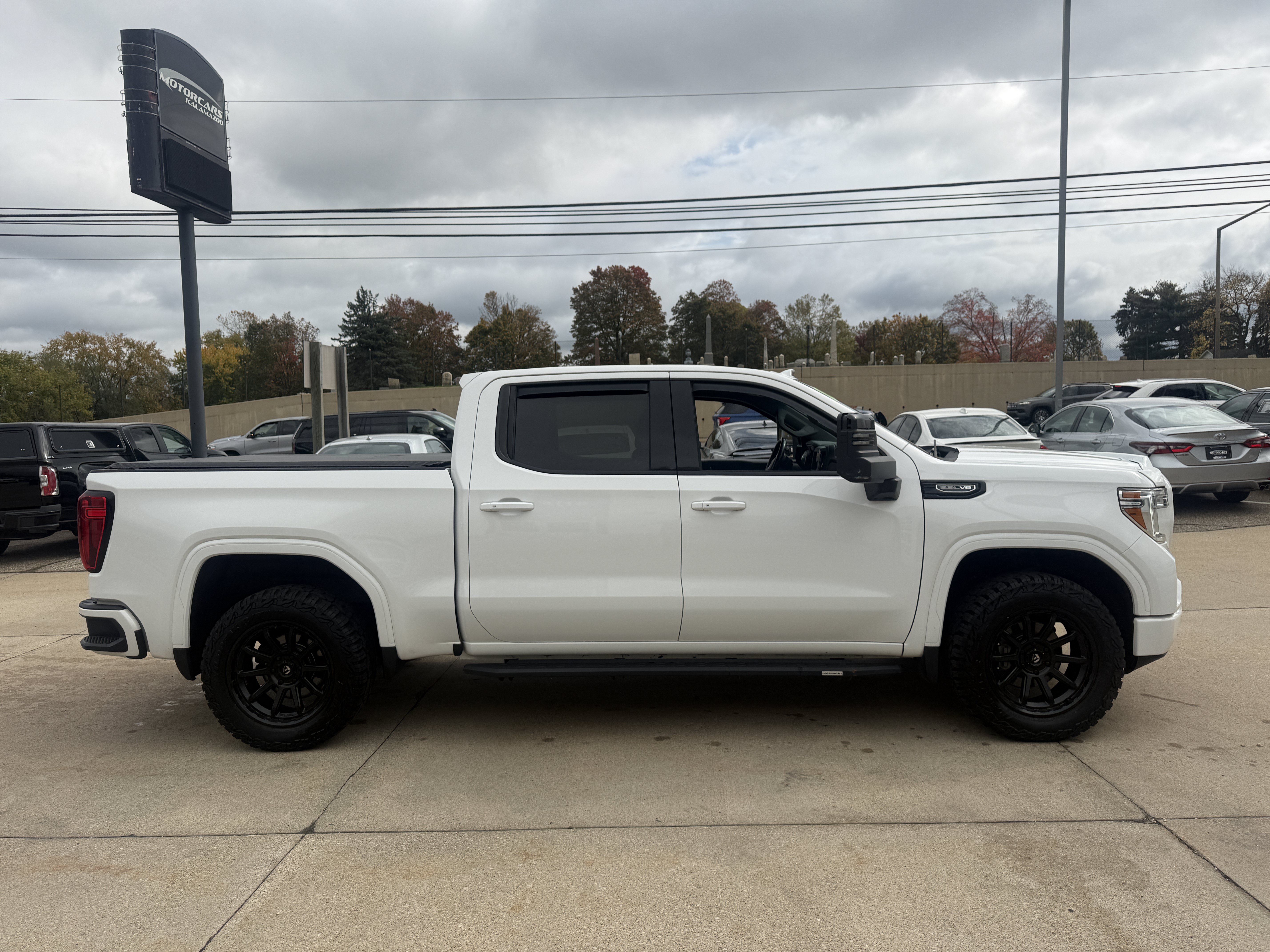 Used 2021 GMC Sierra 1500 Elevation w/ Preferred Package AWD/4WD image 7