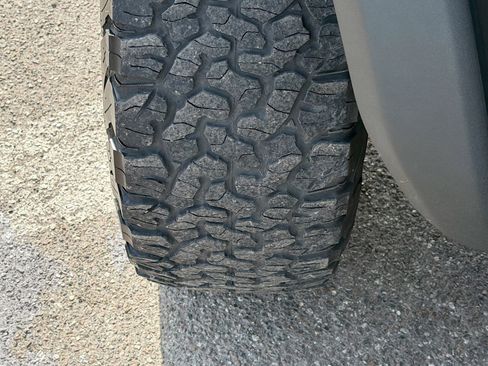 Used 2022 Ford Bronco Badlands image 42