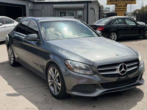 Used 2018 Mercedes-Benz C 300 Sedan image 3