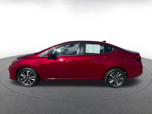 Used 2025 Nissan Versa SV FWD image 8
