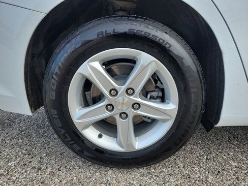 Used 2024 Chevrolet Malibu LS w/ Driver Confidence Package image 5