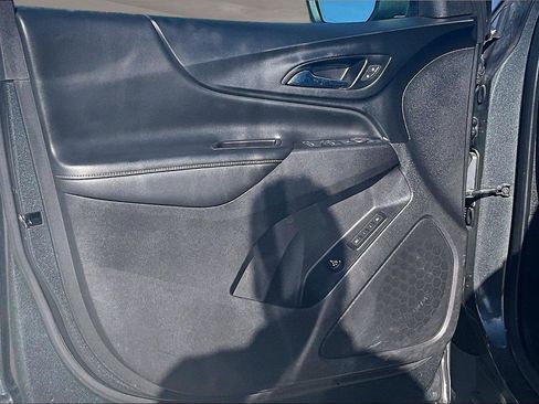 Used 2021 Chevrolet Equinox Premier AWD/4WD image 22
