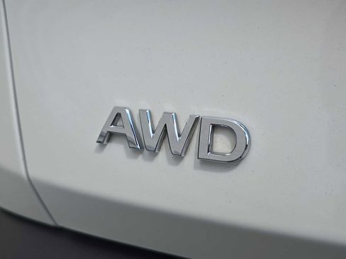 Certified 2025 INFINITI QX60 Sensory image 6