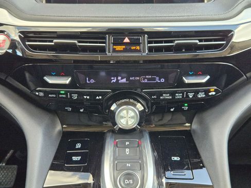 Certified 2024 Acura MDX SH-AWD image 19