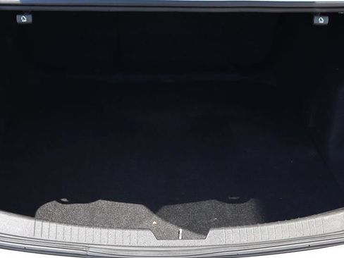 Used 2023 Chevrolet Malibu LT FWD image 23