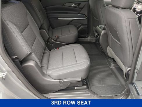 New 2026 Chevrolet Traverse LT w/ Driver Confidence Package AWD/4WD image 21
