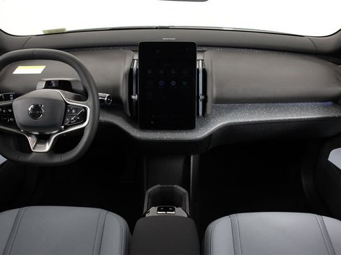 New 2026 Volvo EX30 Ultra image 5