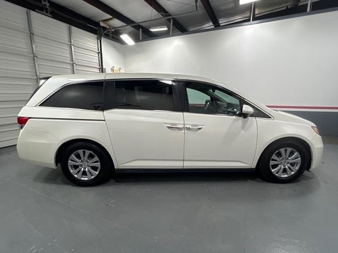 Used 2016 Honda Odyssey SE image 6