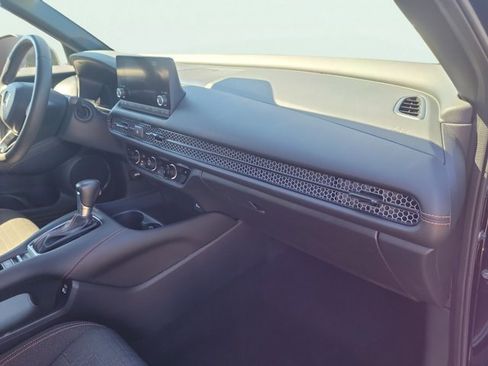 Certified 2023 Honda HR-V Sport image 21