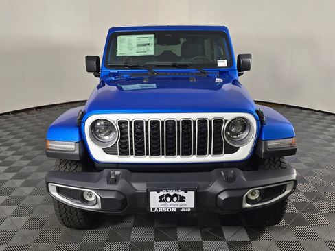 New 2026 Jeep Wrangler Unlimited Sahara w/ Whitecap Package AWD/4WD image 9