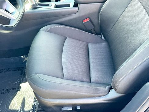 Used 2024 Nissan Altima 2.5 SV FWD image 18