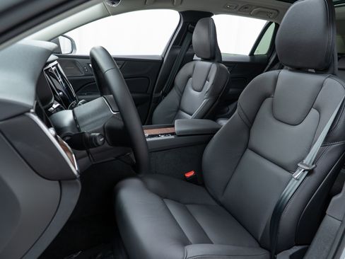 New 2026 Volvo V60 B5 Cross Country Plus w/ Climate Package image 13