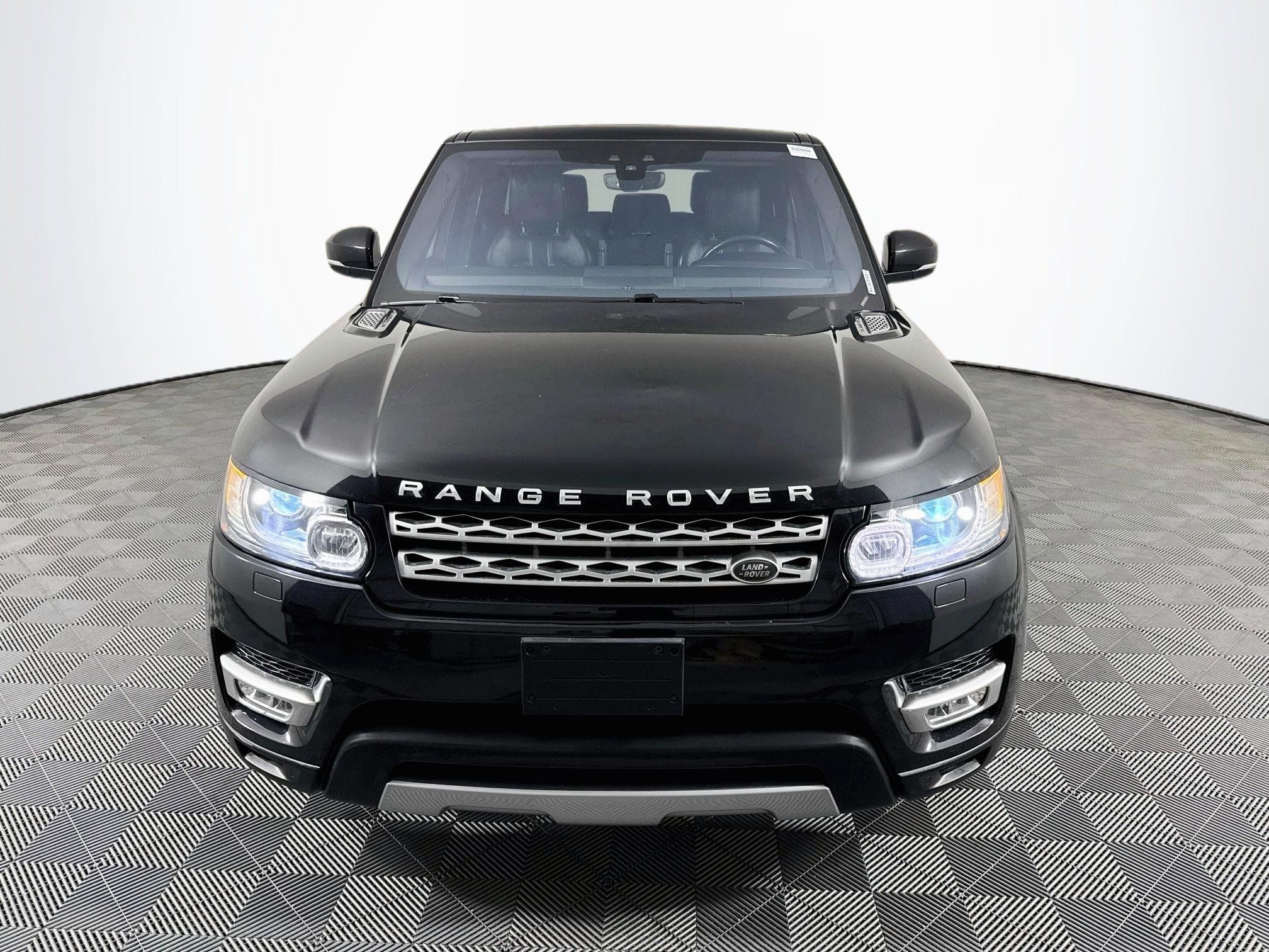 Used 2017 Land Rover Range Rover Sport HSE AWD/4WD image 2