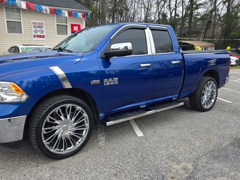 Used 2016 RAM 1500 Classic SLT image 2
