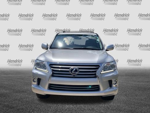 Used 2015 Lexus LX 570 4WD w/ Luxury Package image 3