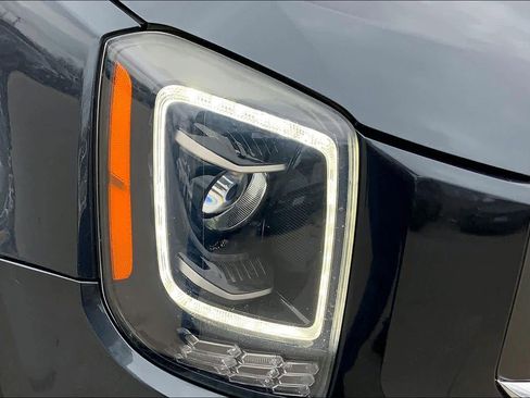Used 2020 Kia Telluride LX image 27