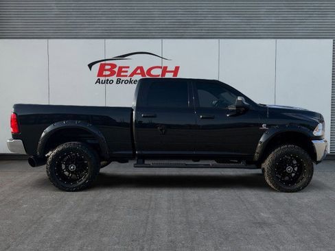Used 2018 RAM 2500 Tradesman w/ Chrome Appearance Group image 9