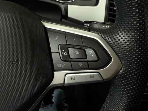 Used 2021 Volkswagen Atlas SE w/ Panoramic Sunroof Package FWD image 13