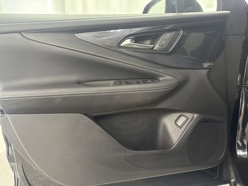 Used 2024 Chevrolet Blazer EV LT image 12