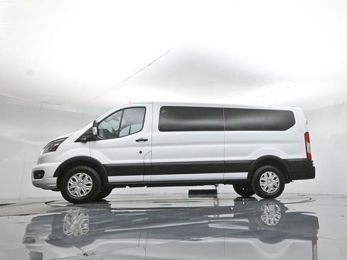 Used 2023 Ford Transit 350 XLT image 8