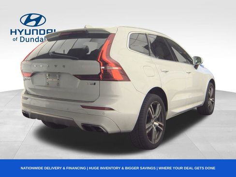 Used 2020 Volvo XC60 T5 Momentum w/ Protection Package Premier image 3