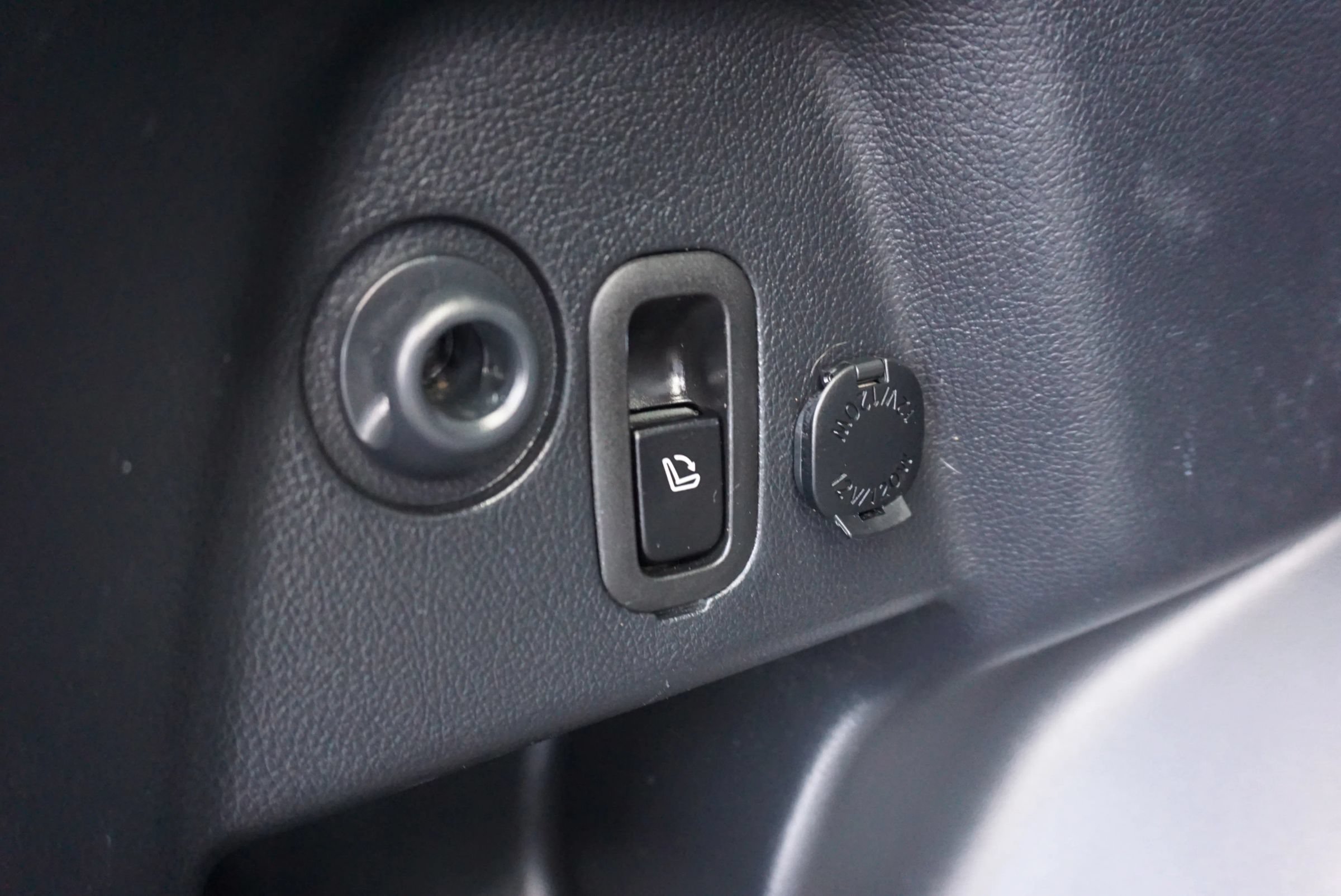 Used 2017 Subaru Forester 2.5i Touring AWD/4WD image 15